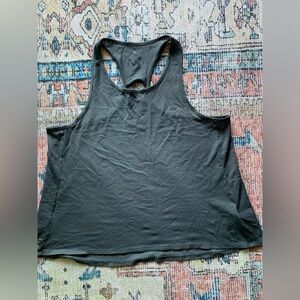 Adidas light weight workout top in L, dark gray color